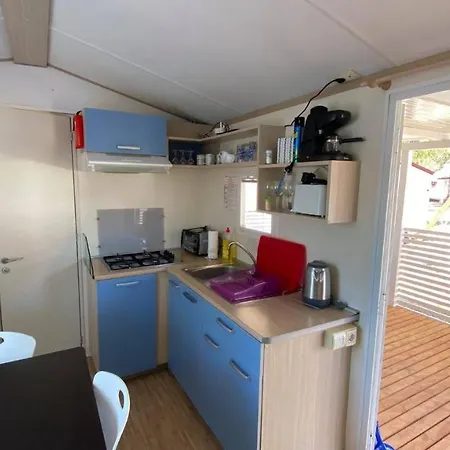 Dalmacija Mobile Homes Privlaka Kamp alanı *